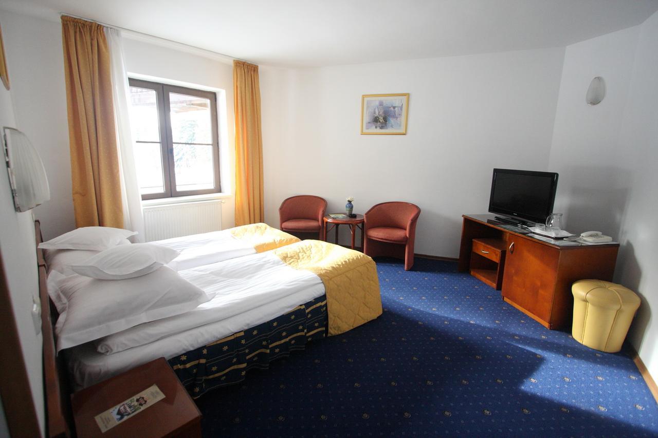 Hotel Ruia Пояна-Брашов Экстерьер фото